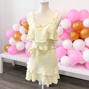 Ruffle tie dress💛